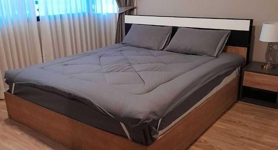 For rent 2 bedrooms condo in Sathon, Bangkok