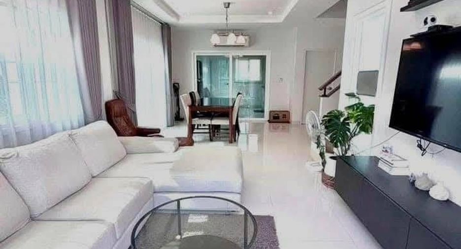 Haus zum Kauf mit 4 Zimmer in Bang Sao Thong, Samut Prakan