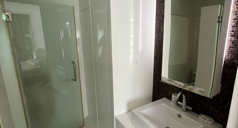 For sale and for rent 2 bedrooms condo in Bang Lamung, Chonburi