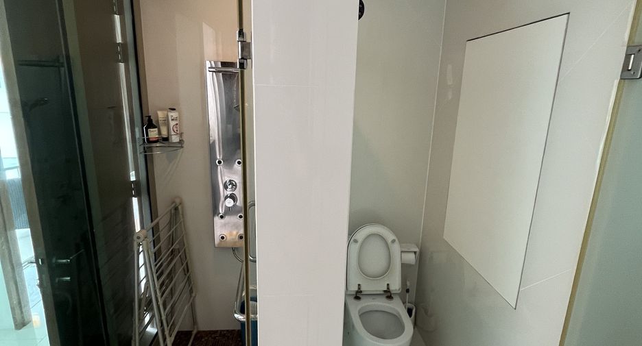 For sale and for rent 2 bedrooms condo in Bang Lamung, Chonburi