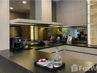 Casa en alquiler de 4 habitaciones en Bang Na, Bangkok