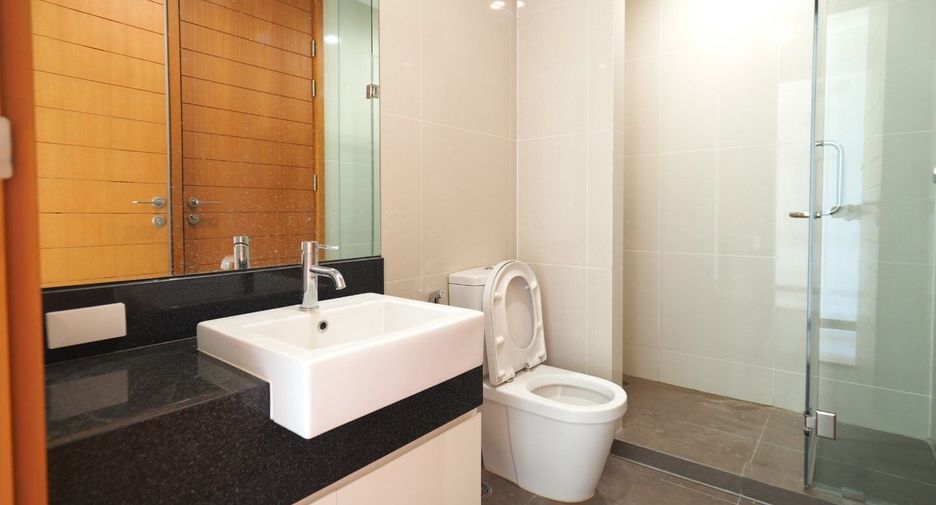 For rent 3 bedrooms condo in Sattahip, Chonburi