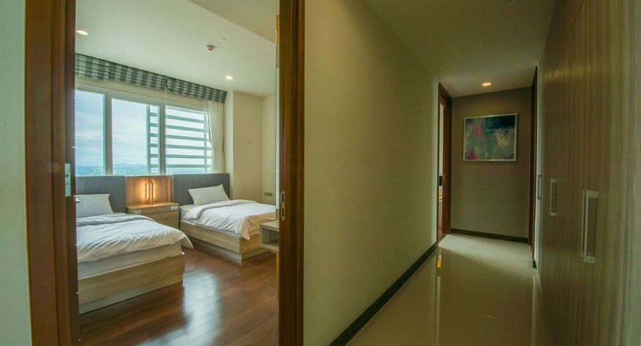 For rent 3 bedrooms condo in Sattahip, Chonburi