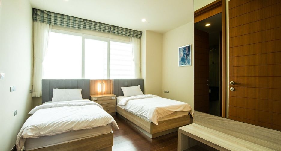 For rent 3 bedrooms condo in Sattahip, Chonburi