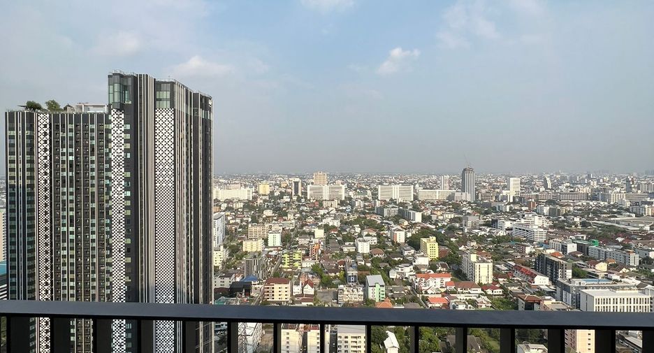 À louer 2 chambres condo à Chatuchak, Bangkok