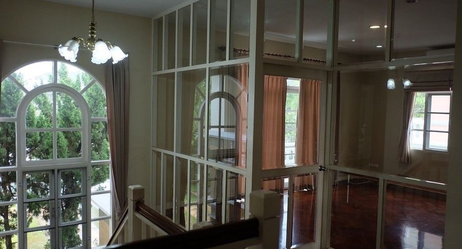 For rent 3 bedrooms house in Mueang Samut Prakan, Samut Prakan