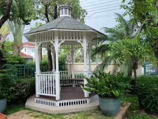 Casa en alquiler de 3 habitaciones en Mueang Samut Prakan, Samut Prakan