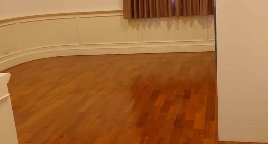Wohnung zur Miete mit 3 Zimmer in Watthana, Bangkok