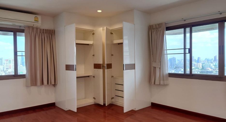 Wohnung zur Miete mit 3 Zimmer in Watthana, Bangkok