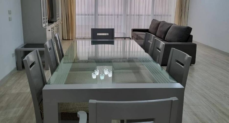 Apartamento en alquiler de 3 habitaciones en Watthana, Bangkok