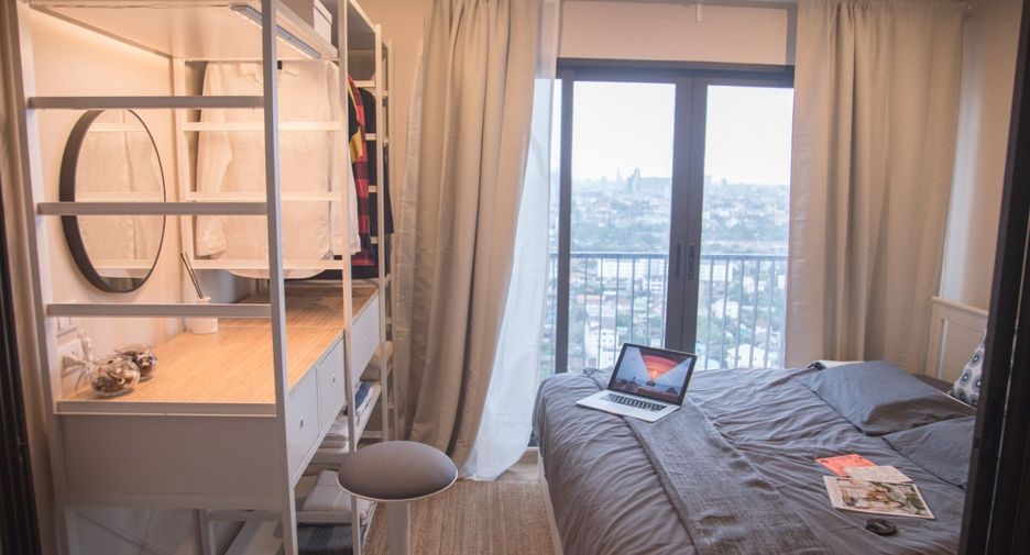 For sale 1 bed condo in Bang Phlat, Bangkok