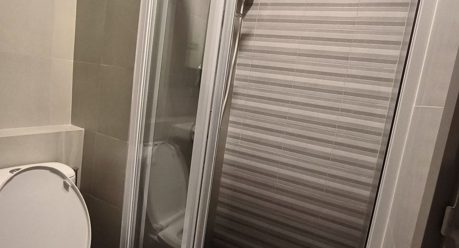 For rent studio condo in Khlong Toei, Bangkok