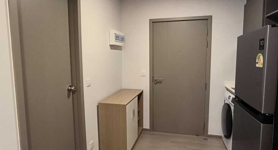 For rent studio condo in Khlong Toei, Bangkok