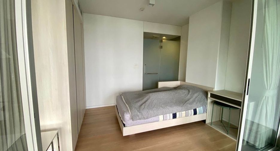 For rent 2 bedrooms condo in Phaya Thai, Bangkok