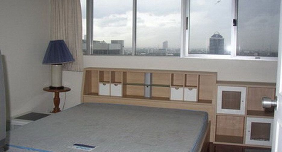 For sale and for rent 2 bedrooms condo in Watthana, Bangkok