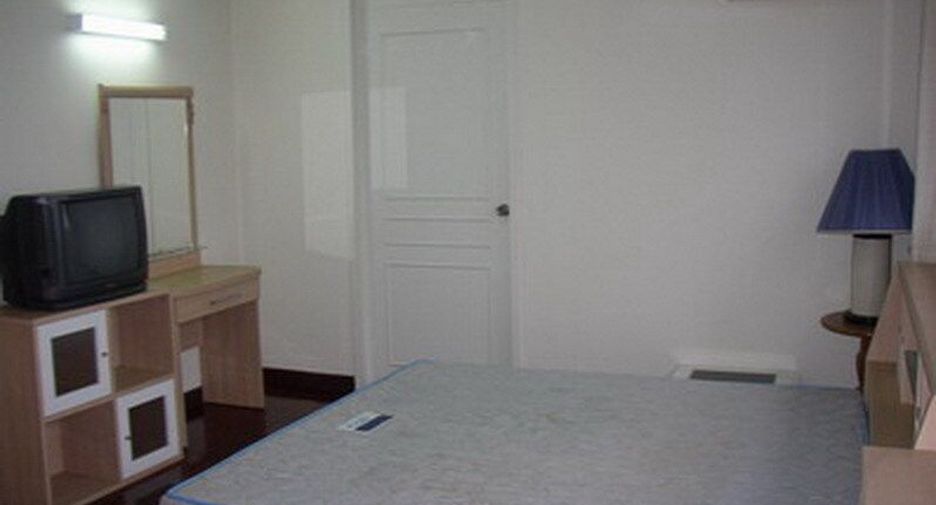 For sale and for rent 2 bedrooms condo in Watthana, Bangkok