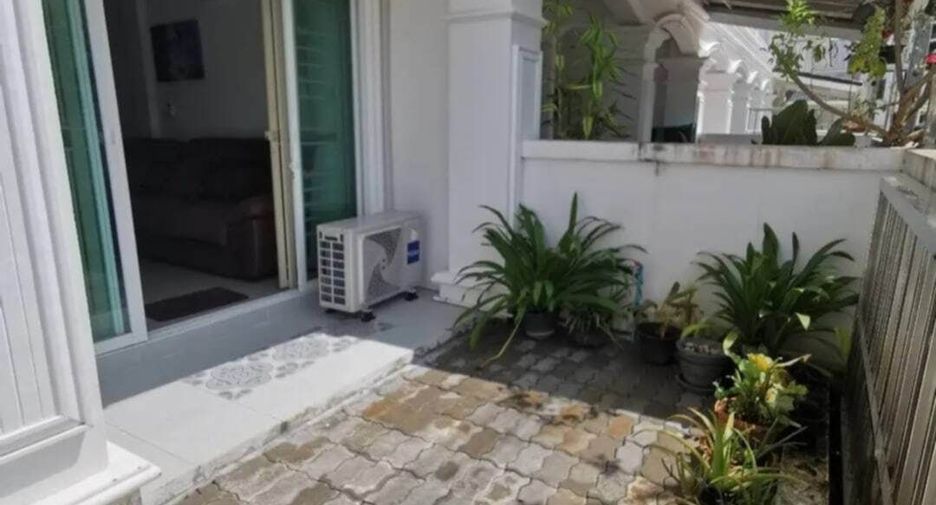 For rent 3 bedrooms townhouse in Mueang Phuket, Phuket