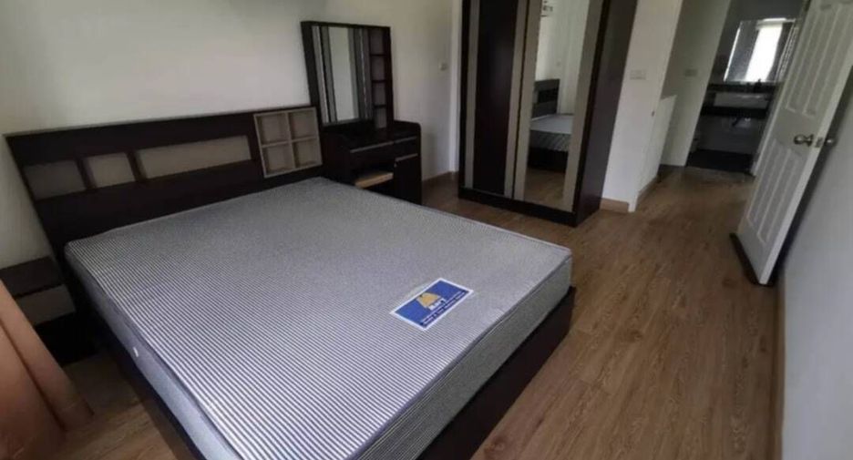 For rent 3 bedrooms townhouse in Mueang Phuket, Phuket