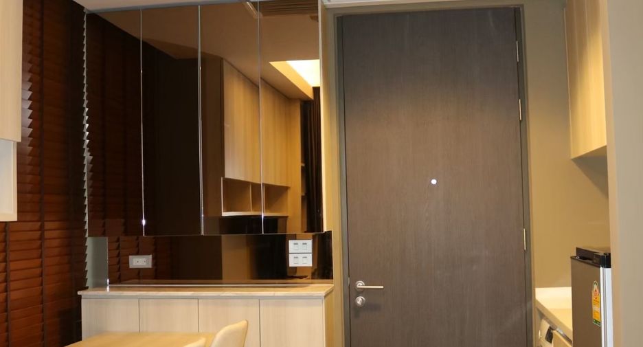 For rent 1 bed condo in Khlong Toei, Bangkok