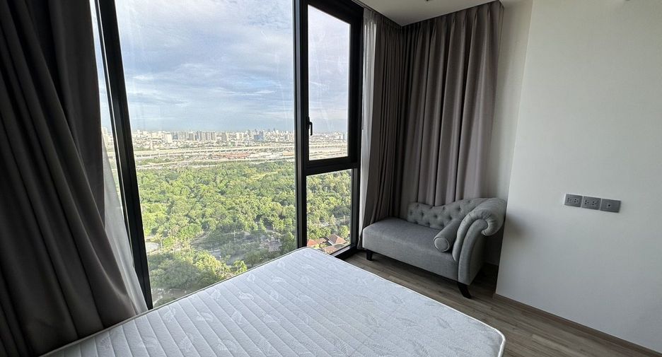 For sale 3 bedrooms condo in Chatuchak, Bangkok