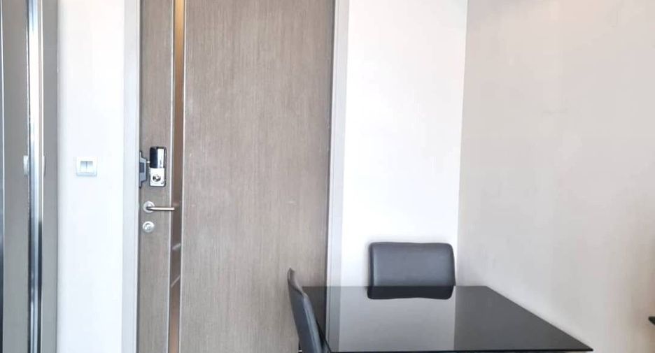 For rent 1 bed condo in Pathum Wan, Bangkok