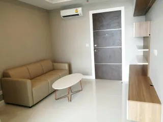 For sale 1 bed condo in Mueang Samut Prakan, Samut Prakan