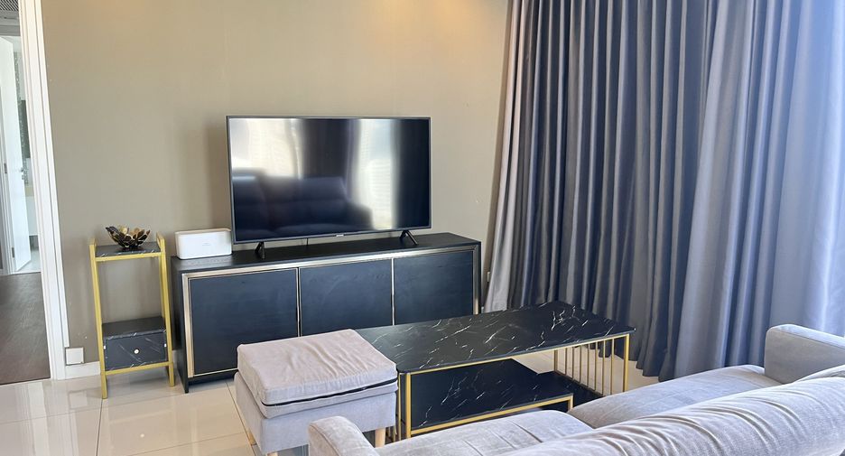 For rent 2 bedrooms condo in Sathon, Bangkok