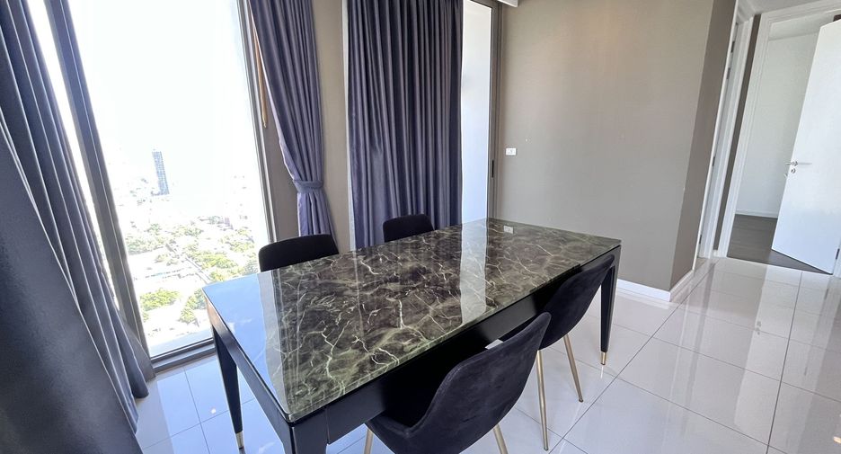 For rent 2 bedrooms condo in Sathon, Bangkok