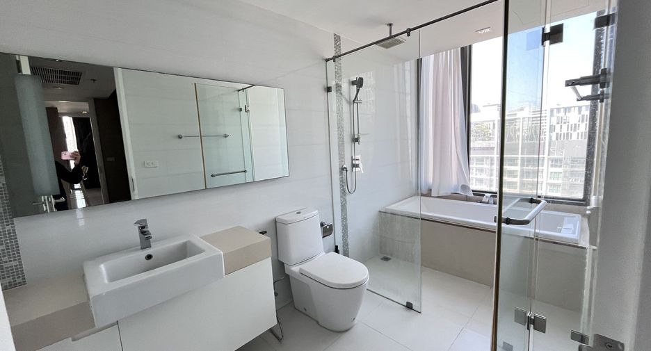 For rent 2 bedrooms condo in Sathon, Bangkok