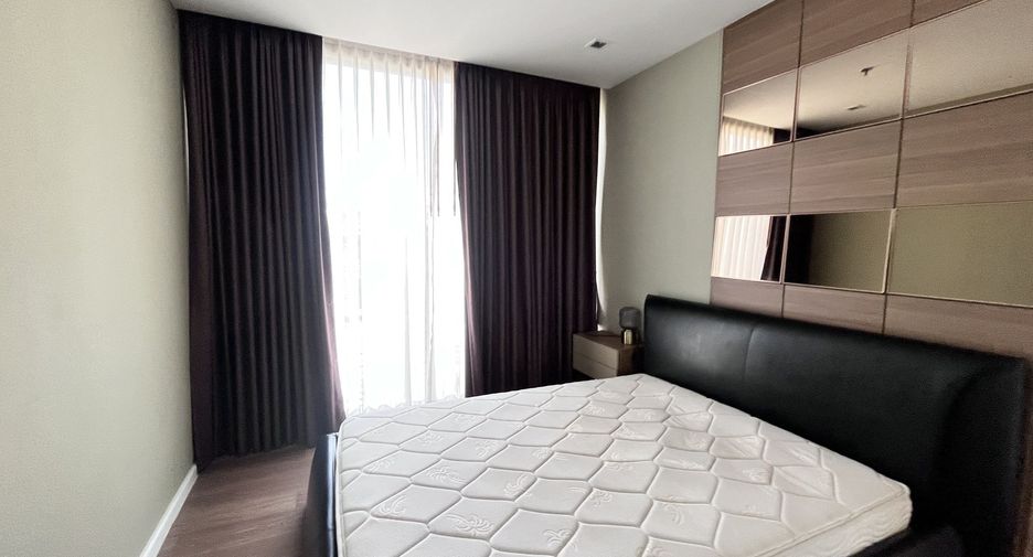 For rent 2 bedrooms condo in Sathon, Bangkok