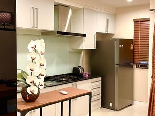 Reihenhaus zur Miete mit 5 Zimmer in Phra Khanong, Bangkok