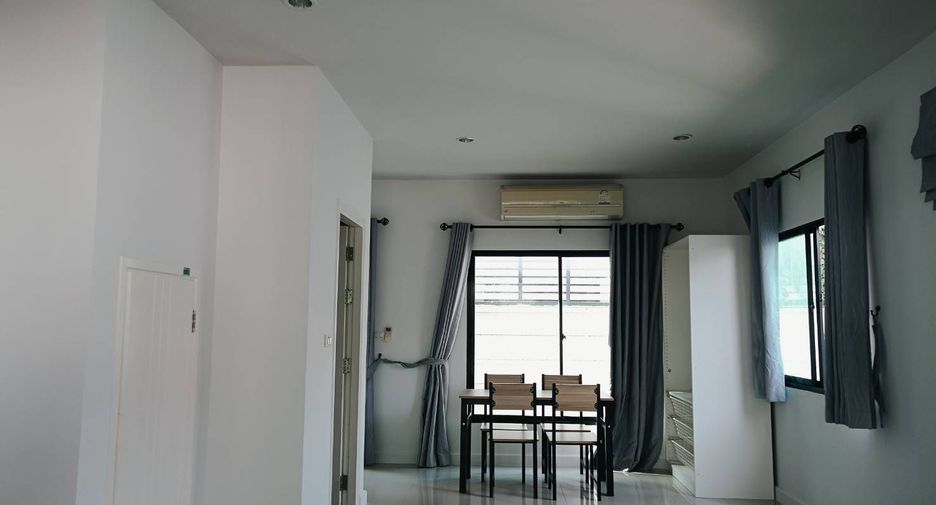 For rent 3 bedrooms townhouse in Prawet, Bangkok