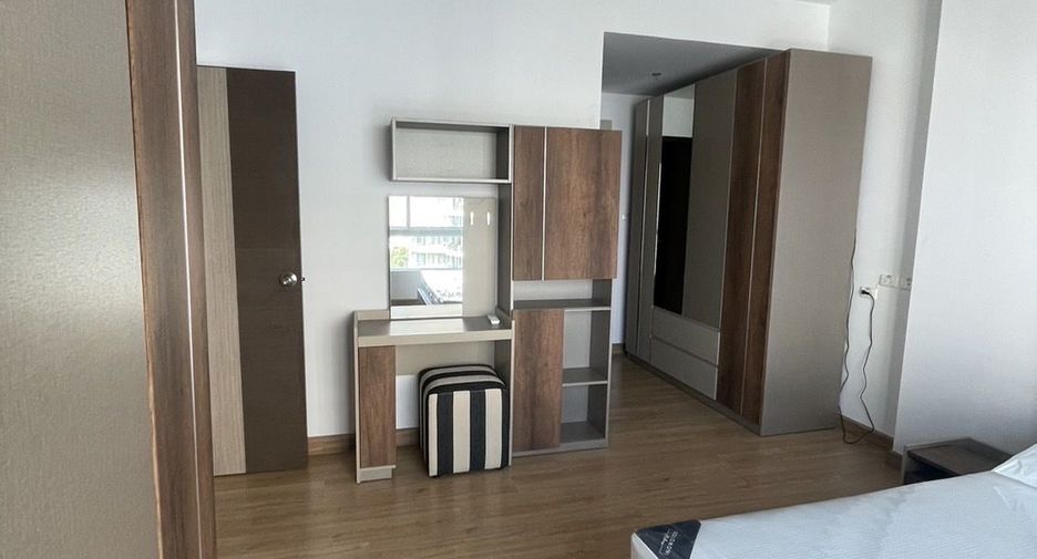 For rent 2 bedrooms condo in Bang Kho Laem, Bangkok