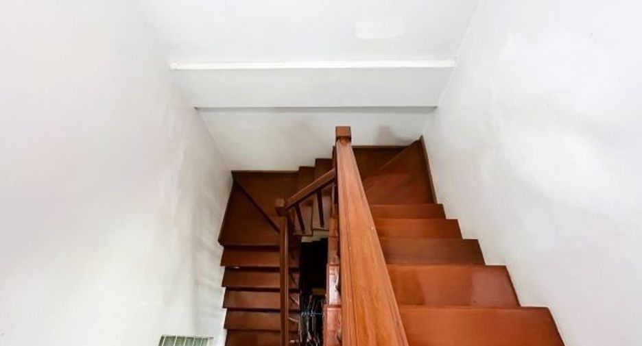 For sale 3 bedrooms townhouse in Sai Mai, Bangkok