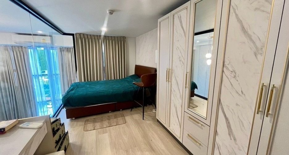 Condo en alquiler de 1 habitaciones en Sathon, Bangkok
