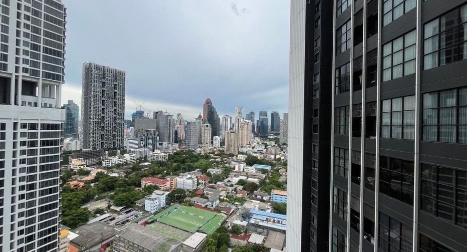 Condo en alquiler de 1 habitaciones en Sathon, Bangkok
