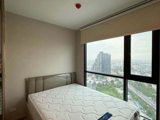 Condo en alquiler de 1 habitaciones en Bang Phlat, Bangkok
