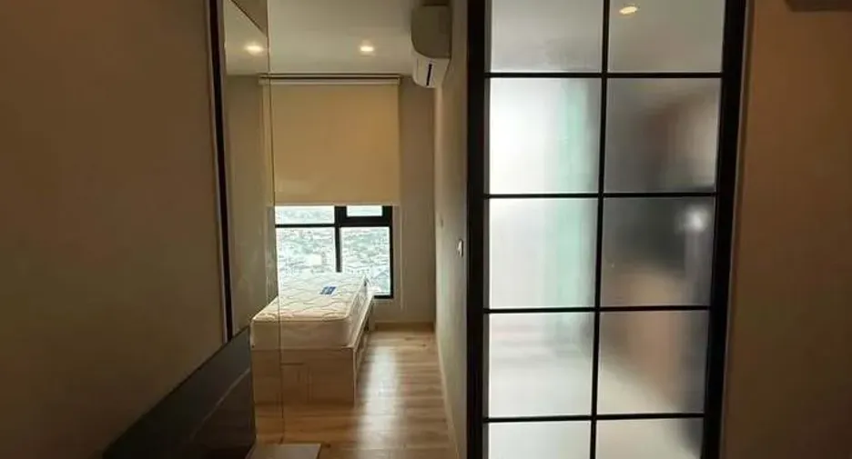 Condo en alquiler de 1 habitaciones en Bang Phlat, Bangkok
