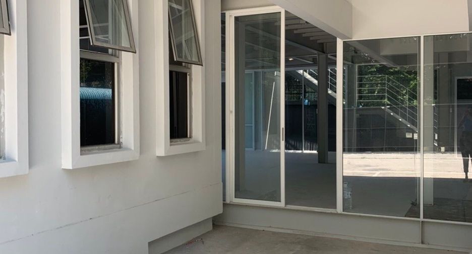 Oficina en alquiler en Watthana, Bangkok