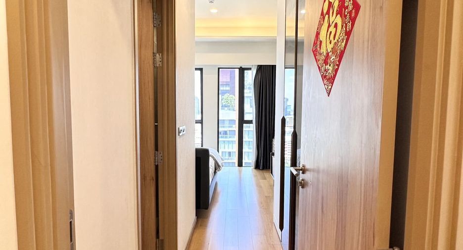 For rent 3 bedrooms condo in Watthana, Bangkok