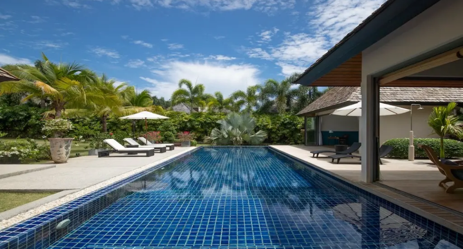 For sale 4 bedrooms villa in Thalang, Phuket