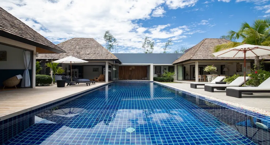 For sale 4 bedrooms villa in Thalang, Phuket