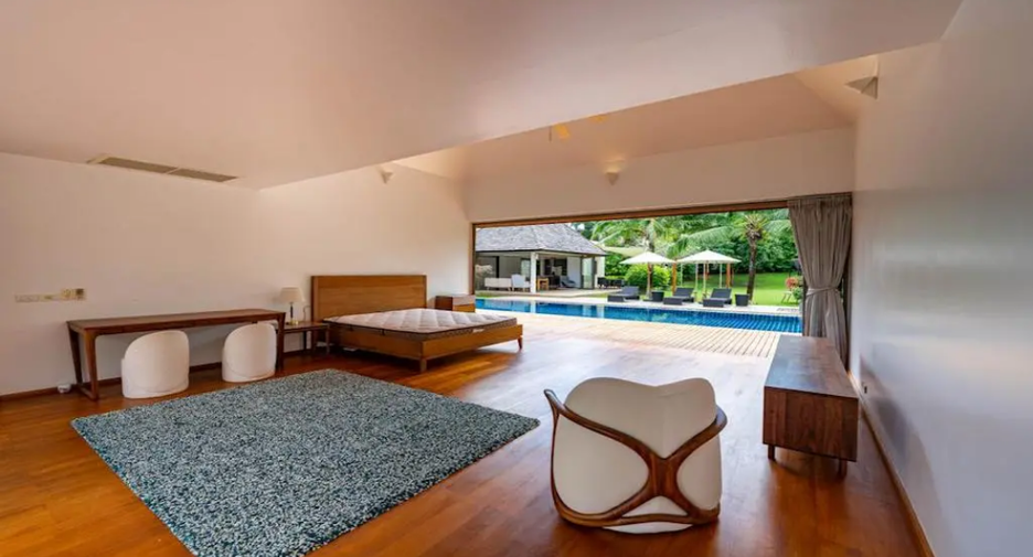 For sale 4 bedrooms villa in Thalang, Phuket