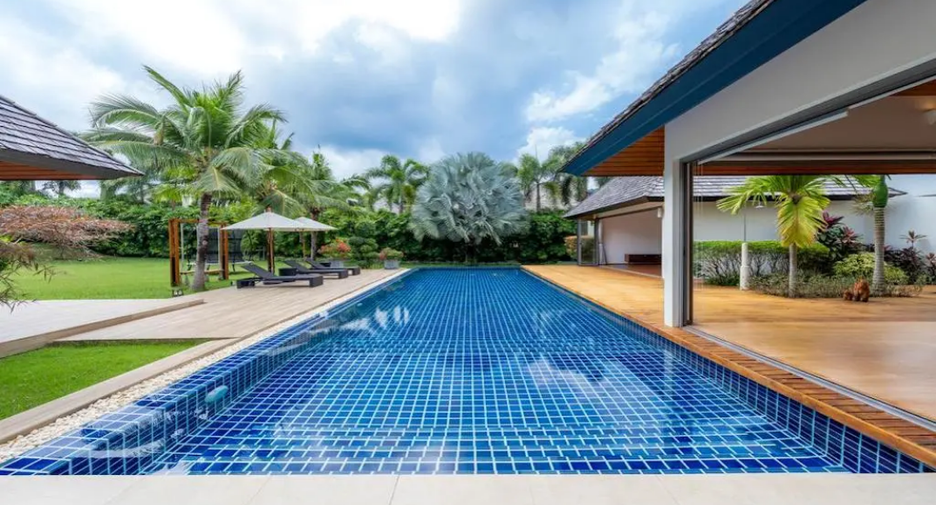 For sale 4 bedrooms villa in Thalang, Phuket