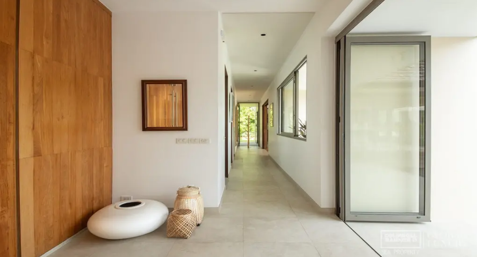 For sale 4 bedrooms villa in Thalang, Phuket