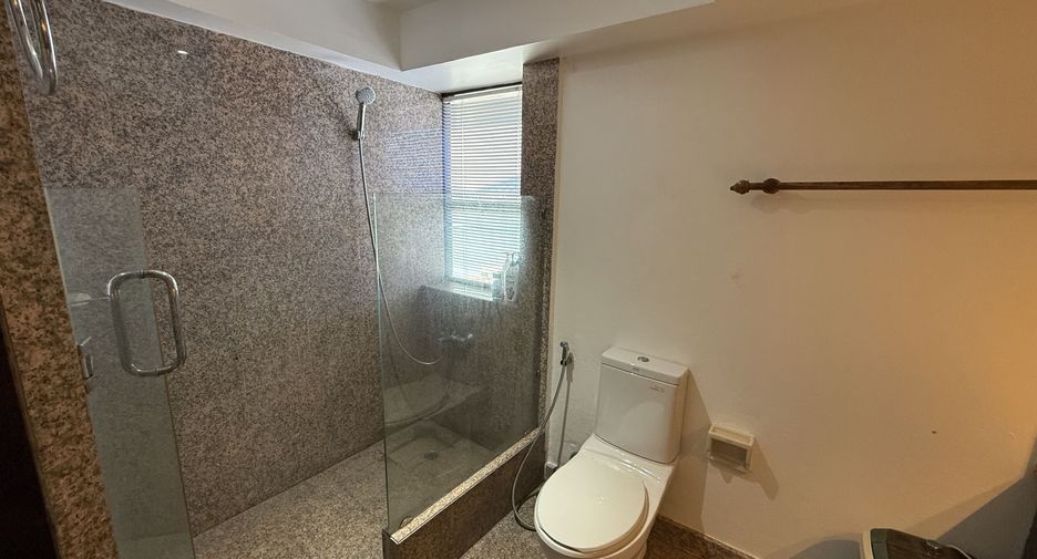 For sale 2 bedrooms condo 