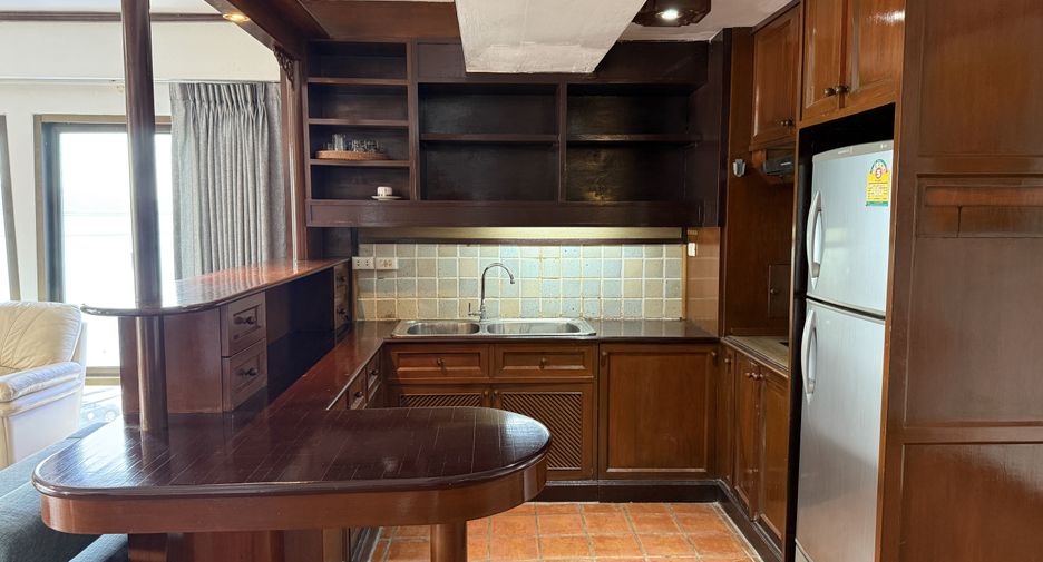 For sale 2 bedrooms condo 