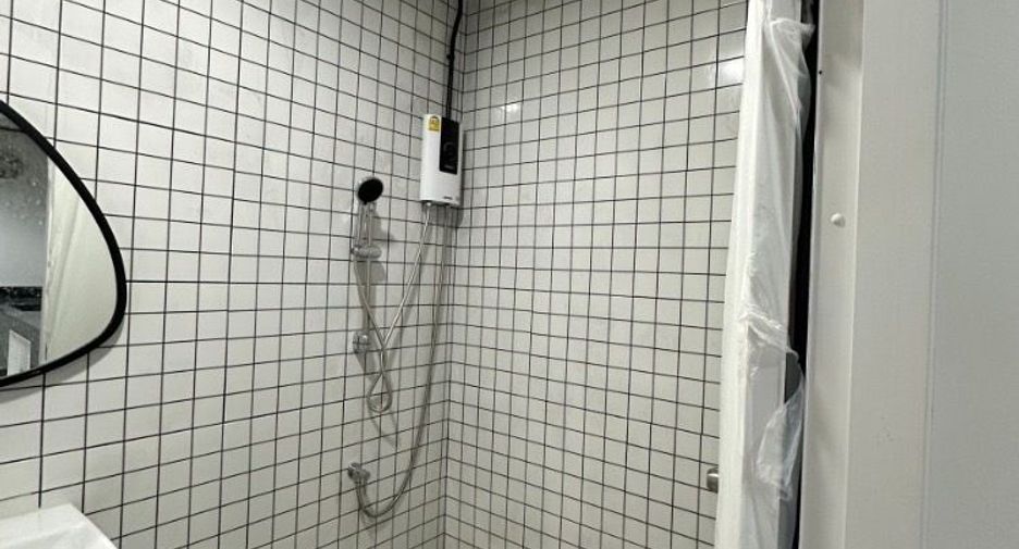 Продажа и аренда 5 спальни таунхаус в Банг Пхлат, Бангкок