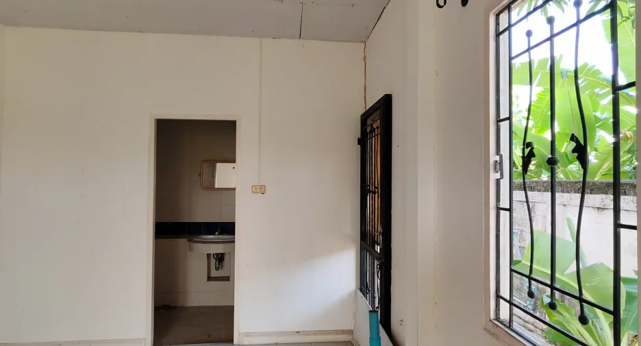 For sale 3 bedrooms house in Khlong Sam Wa, Bangkok