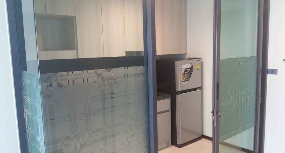 For rent 1 bed condo in Phra Khanong, Bangkok